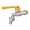 Valve de Bibcock en laiton d'OEM de soutien de robinet d'eau avec le robinet lourd jaune de jardin de poignée de fer
